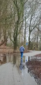 Annelies 01 Regenwandeling